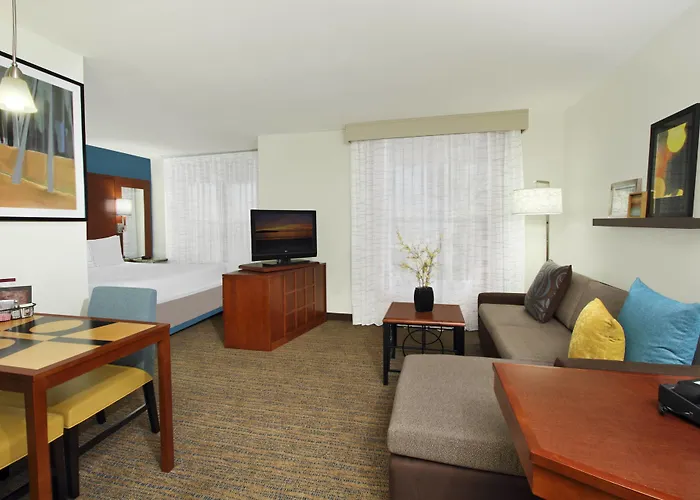 Phoenix Sports & Entertainment District Hotel 3*