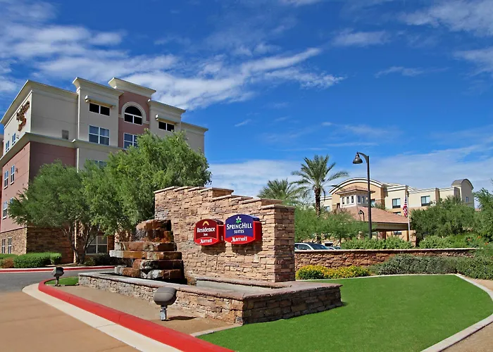 Hotel Phoenix Sports & Entertainment District